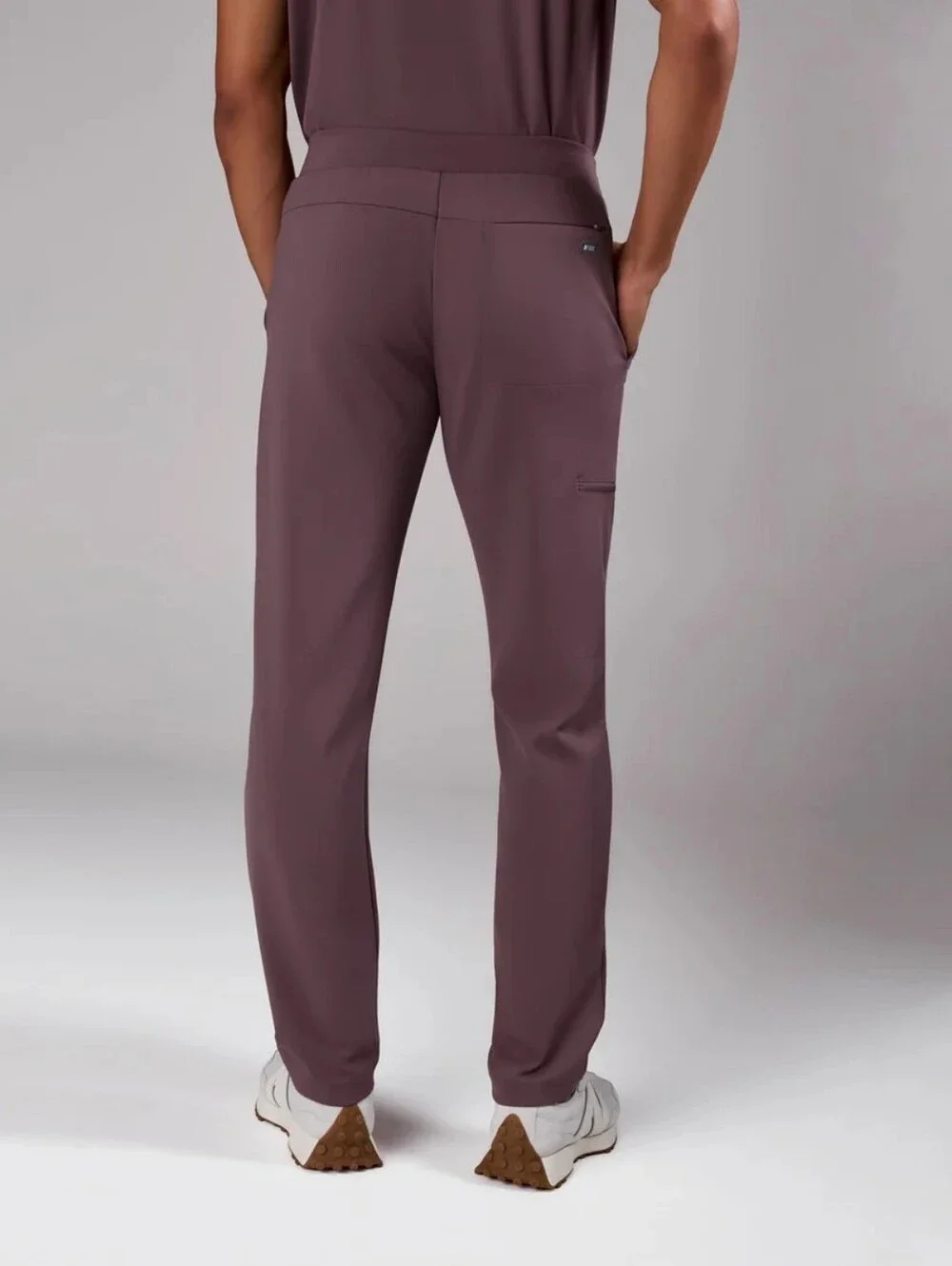 New Figs Men's Norris Straight-Leg Scrub Pant in Plum Size XLT (Retired color)